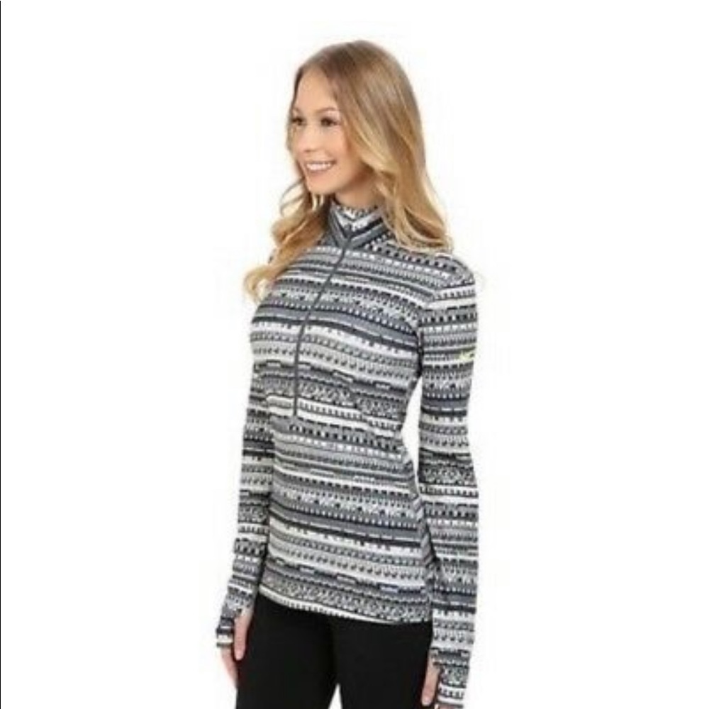 Nike Pro Warm 8 Bit Printed Pullover Half Zip Top size S gray white so cute
